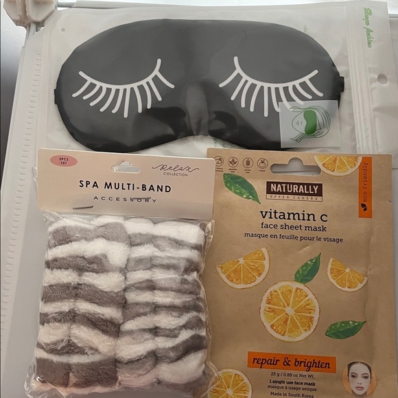Naturally Upper Canada Accessories - Sleep Mask and Spa Multi-Band Set